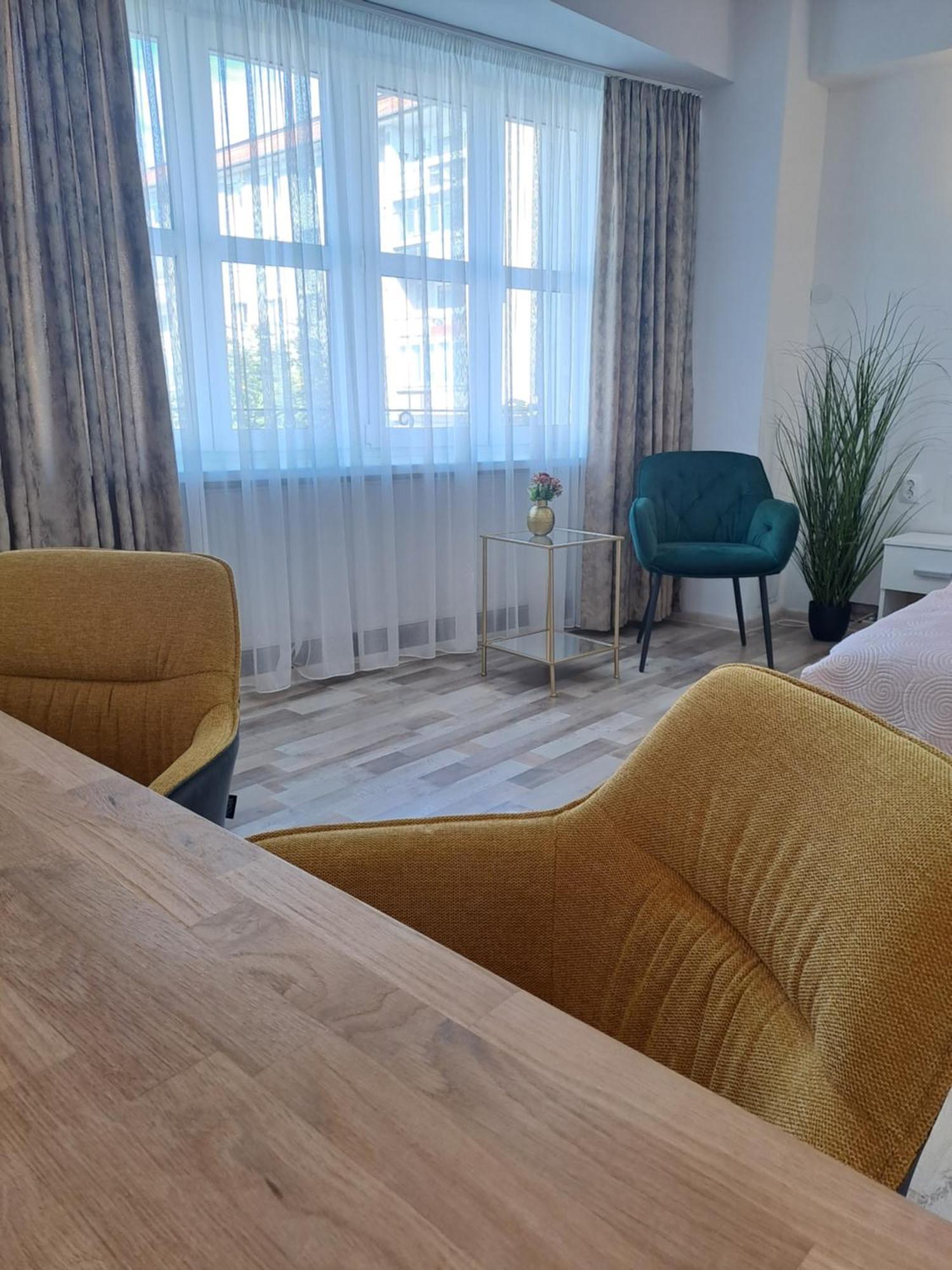 7 Level Central Apartments Miercurea Ciuc Eksteriør billede